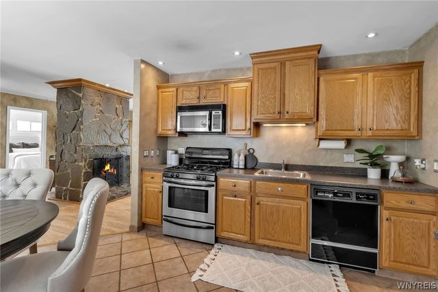 158 Overbrook Avenue, Tonawanda, NY 14150