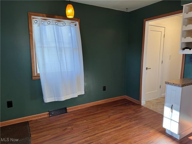 642 Marguerite Avenue, Cuyahoga Falls, OH 44221