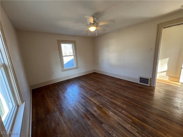 642 Marguerite Avenue, Cuyahoga Falls, OH 44221