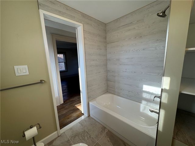 642 Marguerite Avenue, Cuyahoga Falls, OH 44221