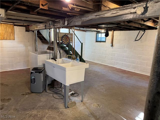 642 Marguerite Avenue, Cuyahoga Falls, OH 44221