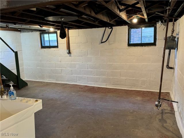 642 Marguerite Avenue, Cuyahoga Falls, OH 44221