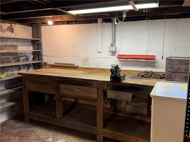 642 Marguerite Avenue, Cuyahoga Falls, OH 44221