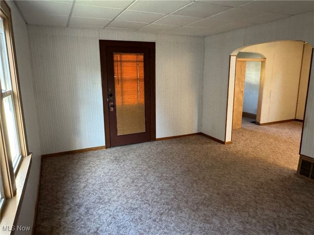 642 Marguerite Avenue, Cuyahoga Falls, OH 44221