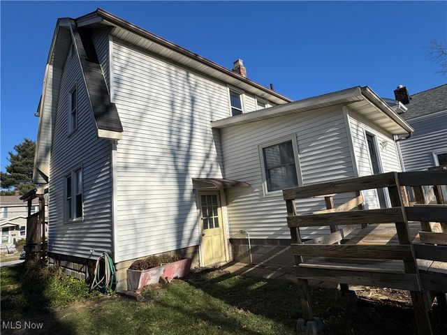 642 Marguerite Avenue, Cuyahoga Falls, OH 44221