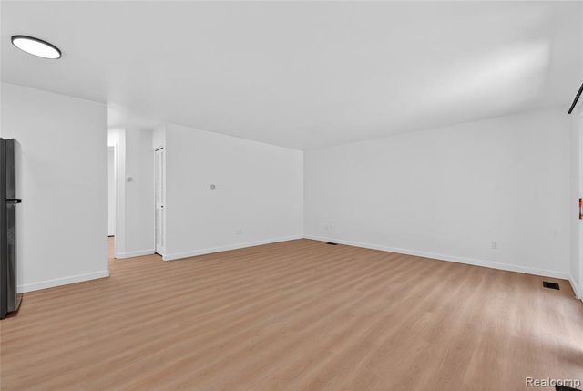 48770 Shelby Road 14, Shelby Twp, MI 48317