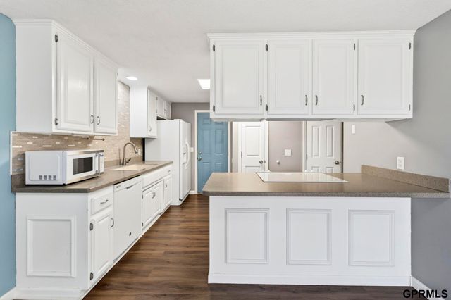 1113 Grenoble Drive, Bellevue, NE 68123