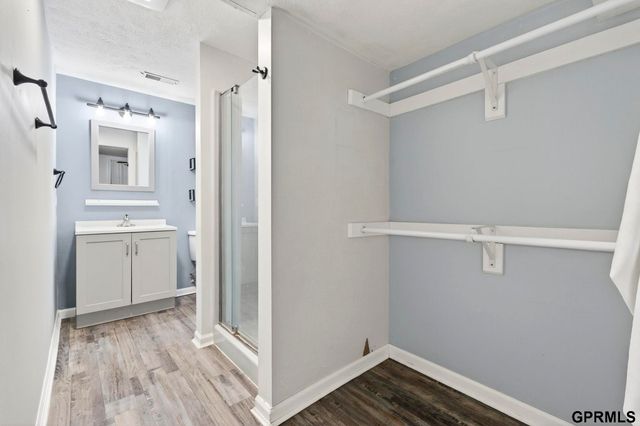 1113 Grenoble Drive, Bellevue, NE 68123