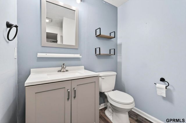 1113 Grenoble Drive, Bellevue, NE 68123