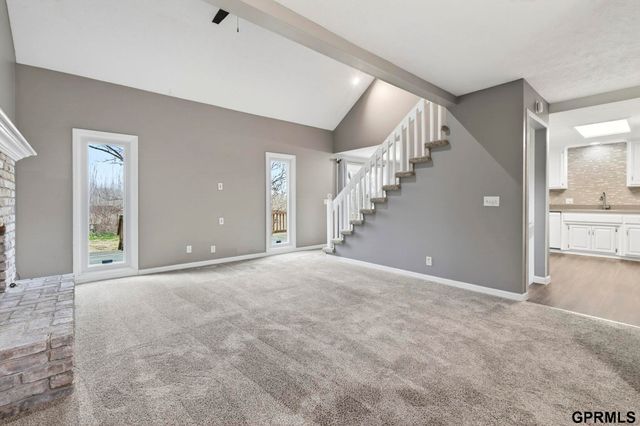 1113 Grenoble Drive, Bellevue, NE 68123