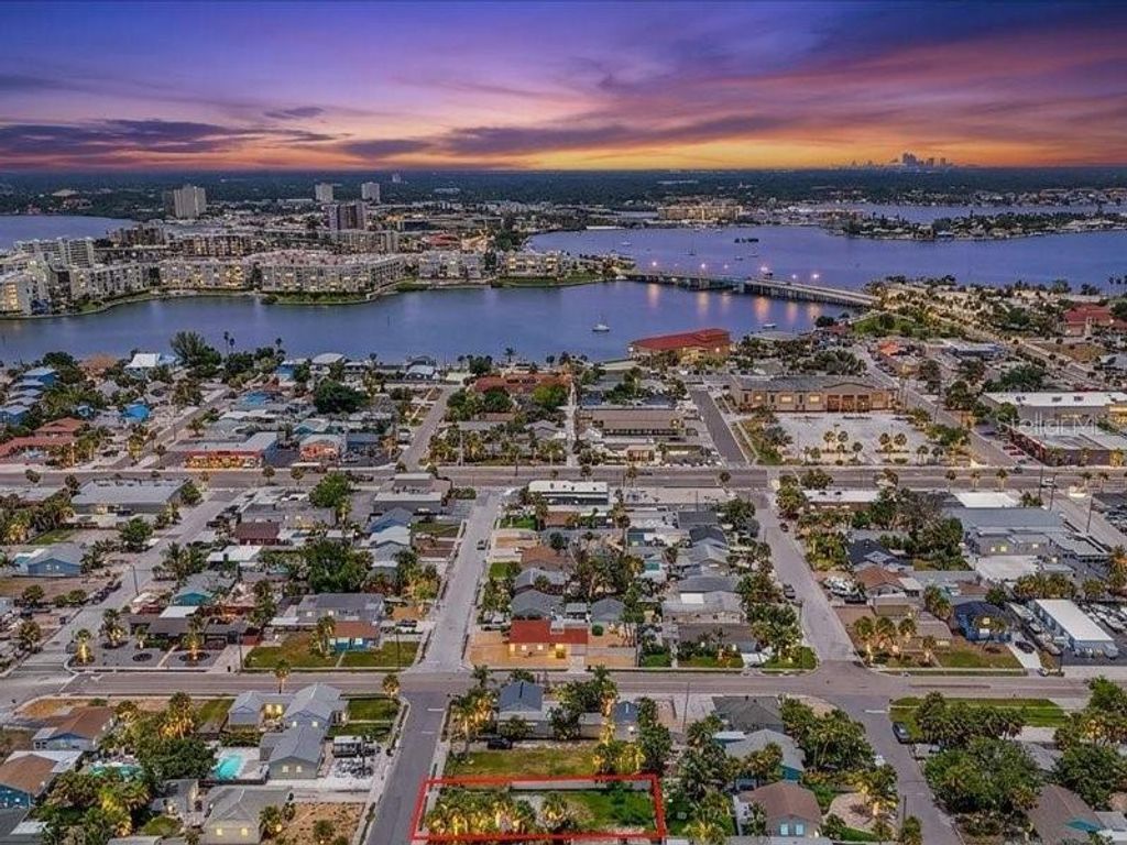 516 78TH AVENUE, St Pete Beach, FL 33706