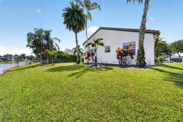 18609 SW 50th Ct, Miramar, FL 33029