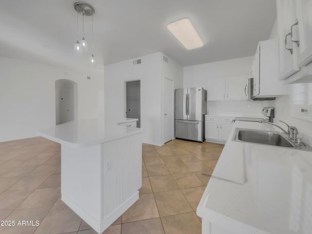 11308 E CONTESSA Street, Mesa, AZ 85207