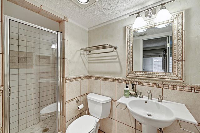 138 World Of Tennis SQ, Lakeway, TX 78738