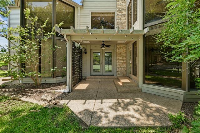 138 World Of Tennis SQ, Lakeway, TX 78738
