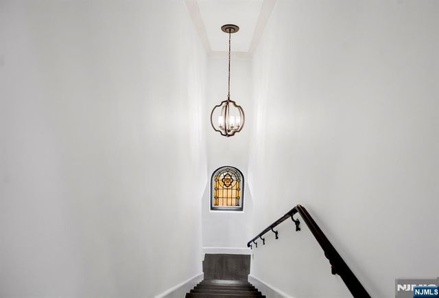 29 Martin Terrace, Hackensack, NJ 07601