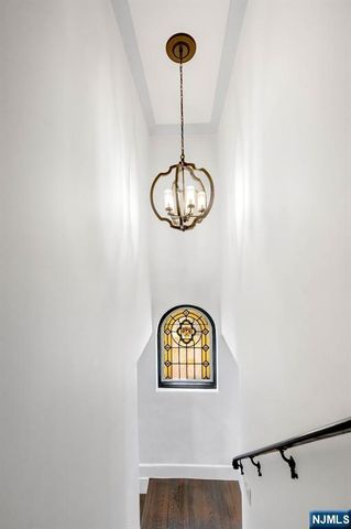 29 Martin Terrace, Hackensack, NJ 07601