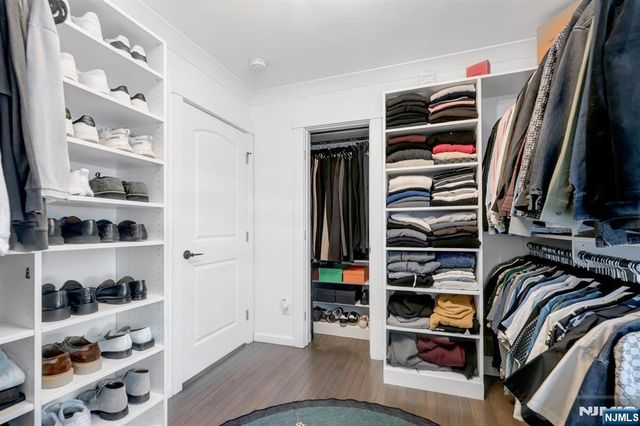 29 Martin Terrace, Hackensack, NJ 07601