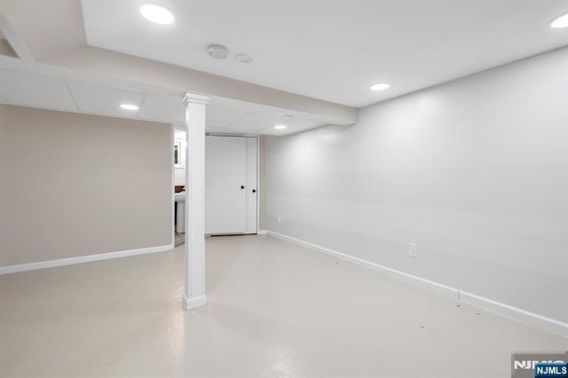 29 Martin Terrace, Hackensack, NJ 07601