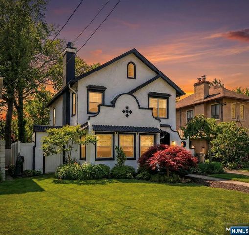 29 Martin Terrace, Hackensack, NJ 07601