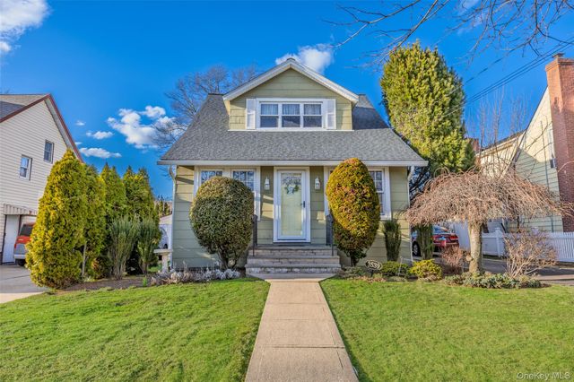 3539 Park Avenue, Wantagh, NY 11793