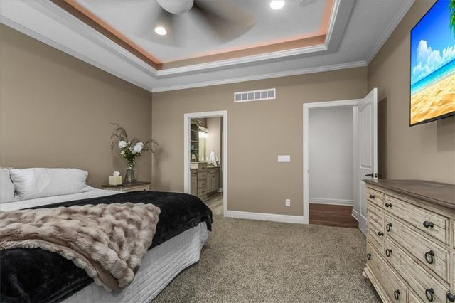 4100 SE Kyle Phillip Court, Blue Springs, MO 64014