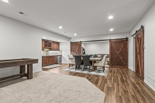 4100 SE Kyle Phillip Court, Blue Springs, MO 64014