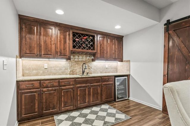 4100 SE Kyle Phillip Court, Blue Springs, MO 64014