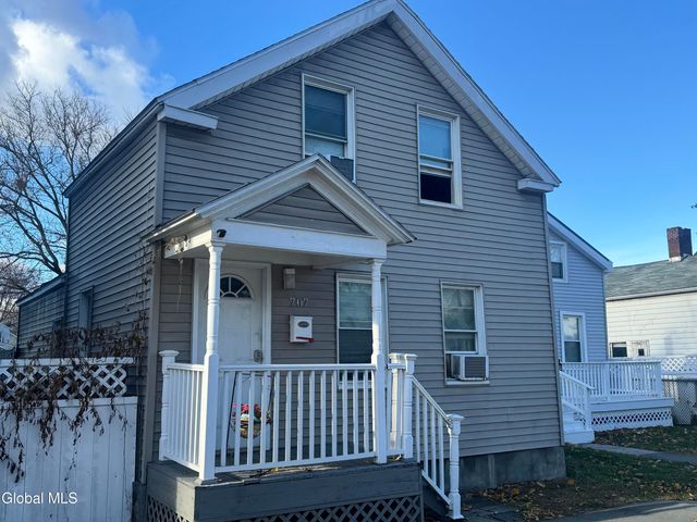 707 5th Avenue, Troy, NY 12182