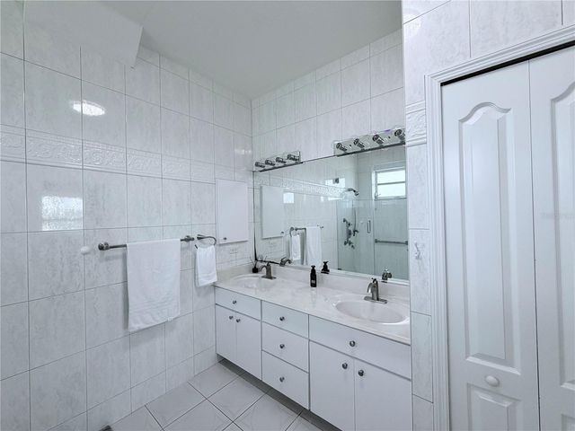 219 VENETIA AVENUE, North Port, FL 34287