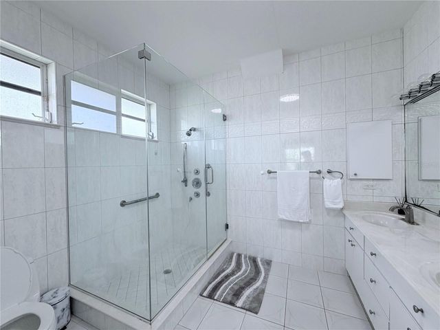219 VENETIA AVENUE, North Port, FL 34287