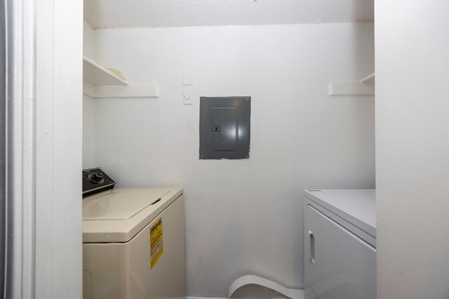 18333 Roehampton Drive 825, Dallas, TX 75252
