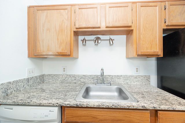 18333 Roehampton Drive 825, Dallas, TX 75252