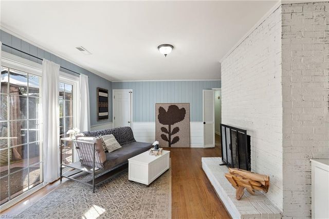 5501 Club Knoll Road, Winston-salem, NC 27105