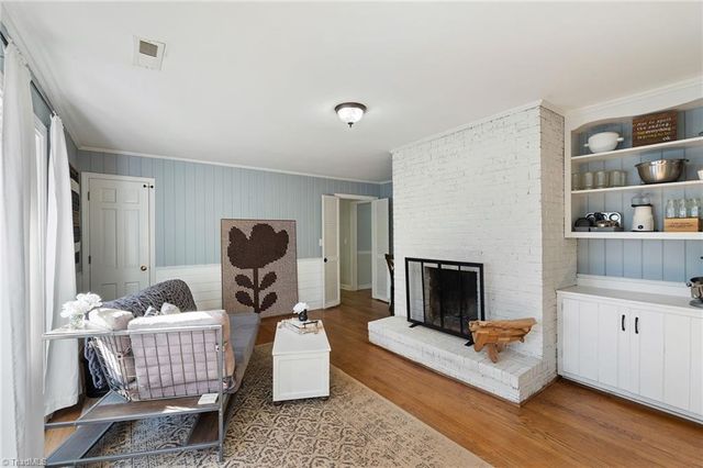 5501 Club Knoll Road, Winston-salem, NC 27105