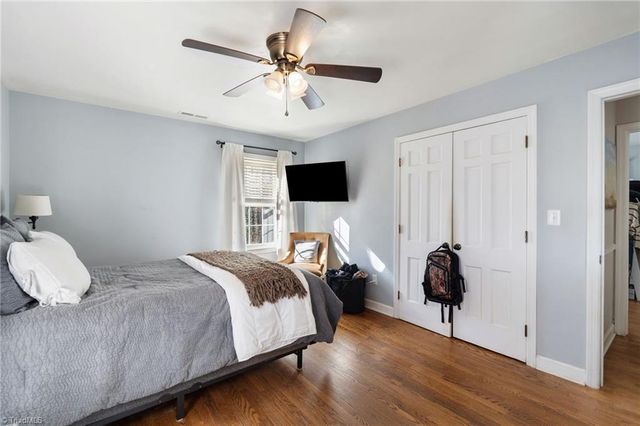 5501 Club Knoll Road, Winston-salem, NC 27105