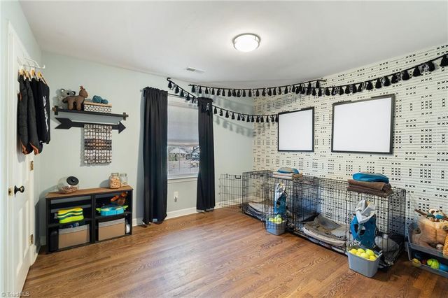 5501 Club Knoll Road, Winston-salem, NC 27105