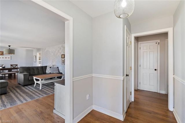 5501 Club Knoll Road, Winston-salem, NC 27105