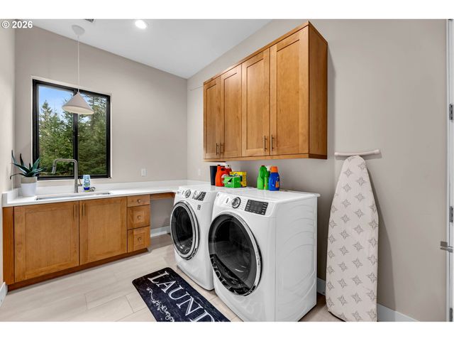 2519 ROSE VALLEY Rd, Kelso, WA 98626
