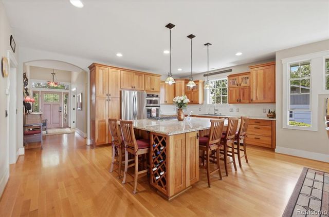 8665 Lakeview Boulevard, Clarkston, MI 48348