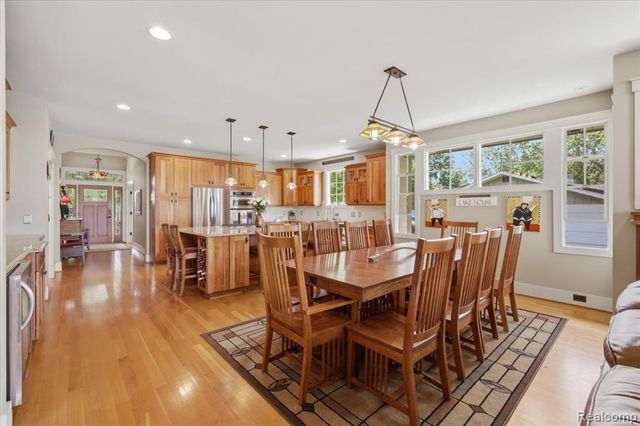 8665 Lakeview Boulevard, Clarkston, MI 48348
