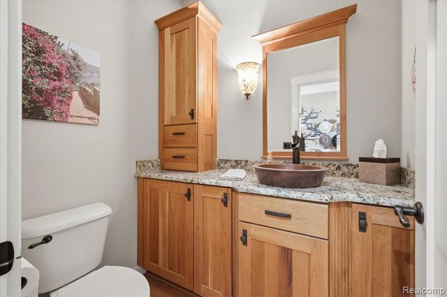 8665 Lakeview Boulevard, Clarkston, MI 48348