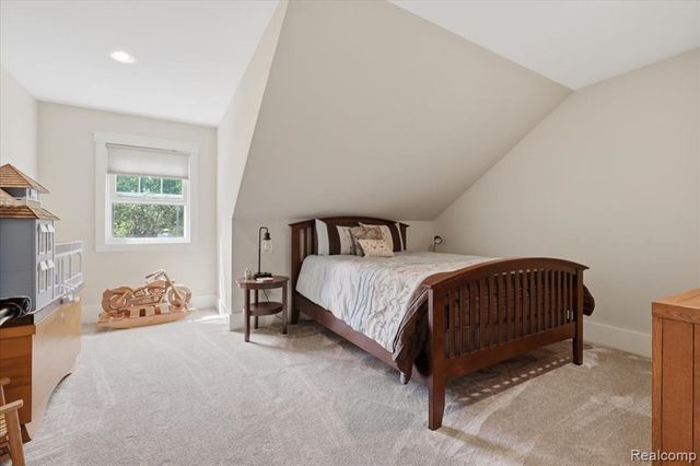 8665 Lakeview Boulevard, Clarkston, MI 48348
