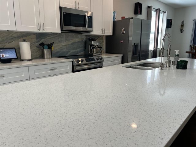 9856 8TH AVENUE, Orlando, FL 32824