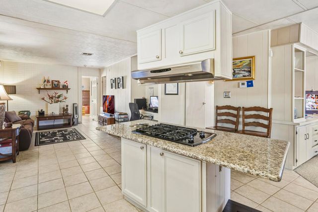 103 Via De Azulejos, Palm Springs, CA 92264