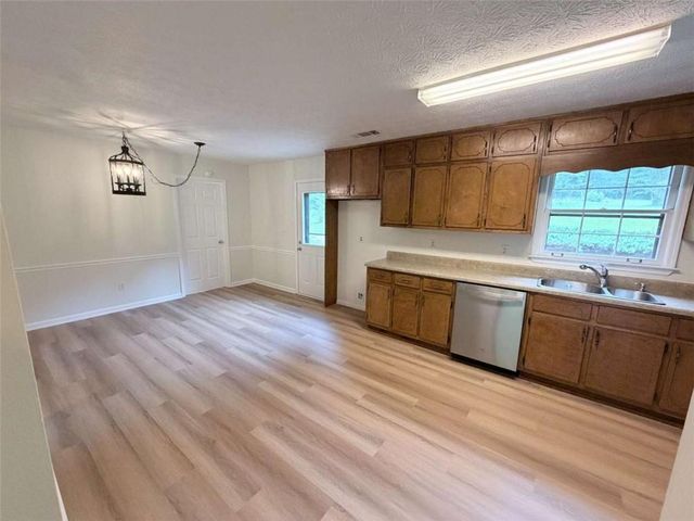 185 Roberts Road, Covington, GA 30016