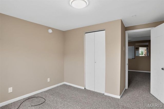 9157 Victory Avenue, St Louis, MO 63136