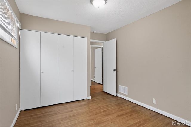 9157 Victory Avenue, St Louis, MO 63136