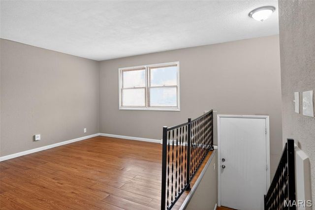 9157 Victory Avenue, St Louis, MO 63136