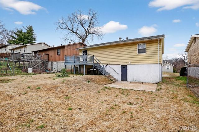 9157 Victory Avenue, St Louis, MO 63136